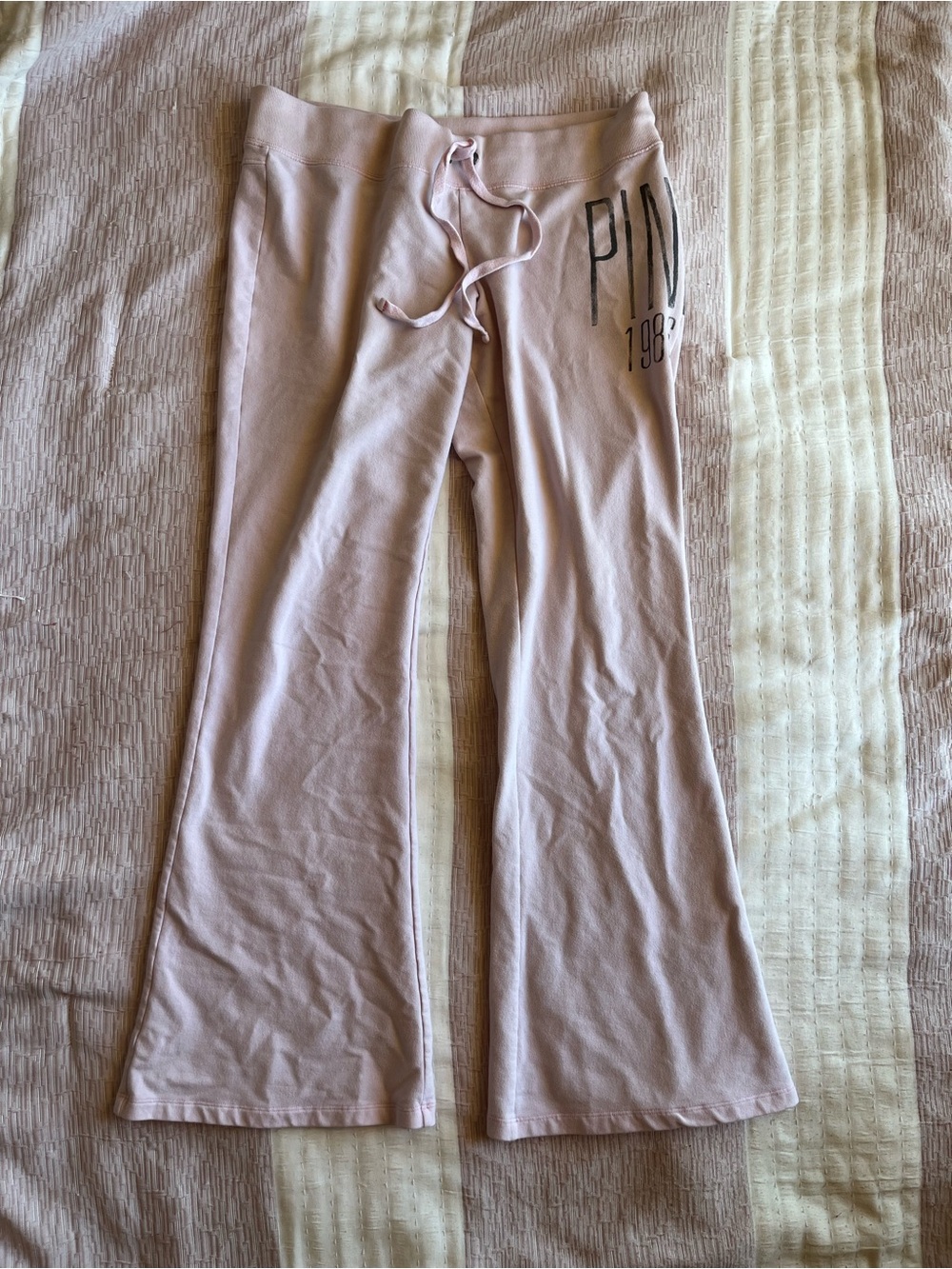 Y2K 2000s Victorias Secret Baby Pink Sweatpants PINK logo Size L